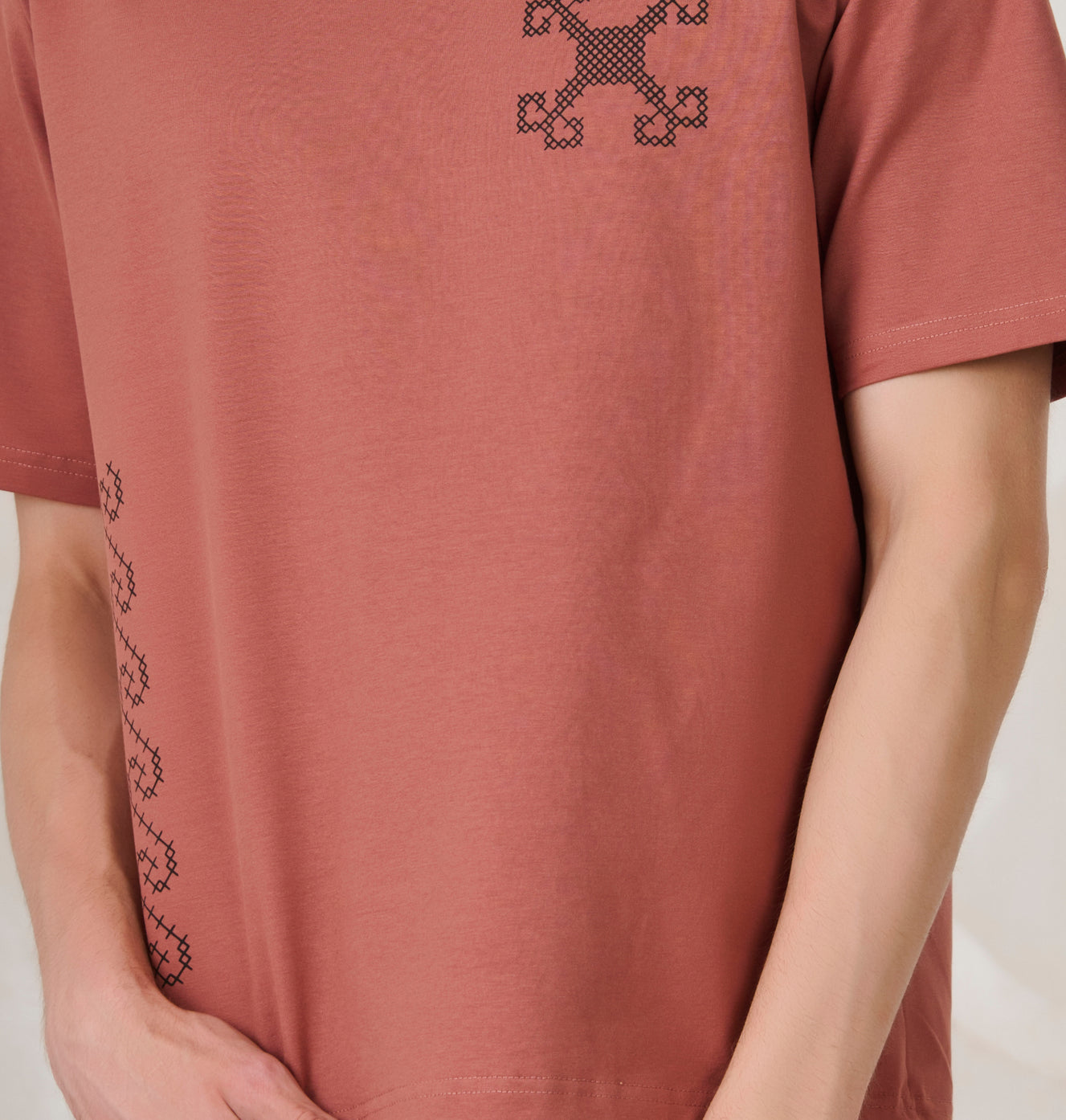 Ornaments Graphic Oversized Stretch T-Shirt	- Rust